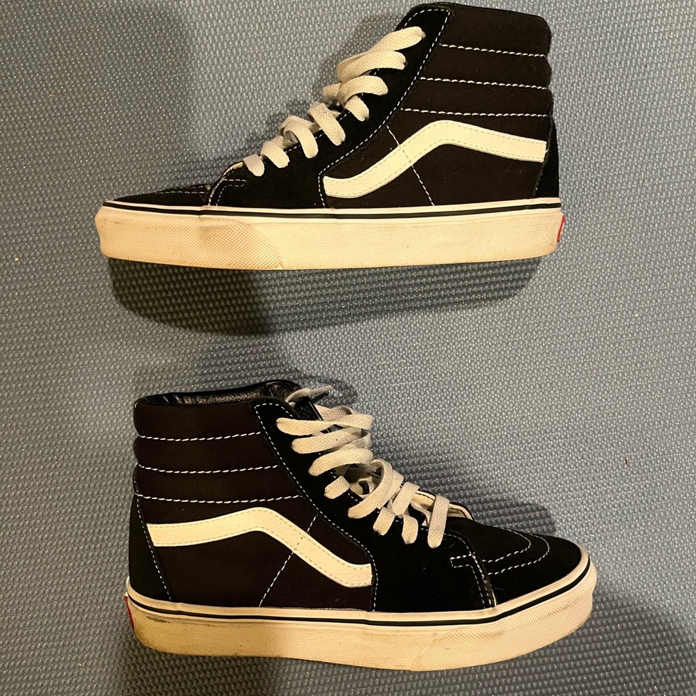 Vans Sk8-Hi Shoe (black/white) - unisex: m6/w7.5